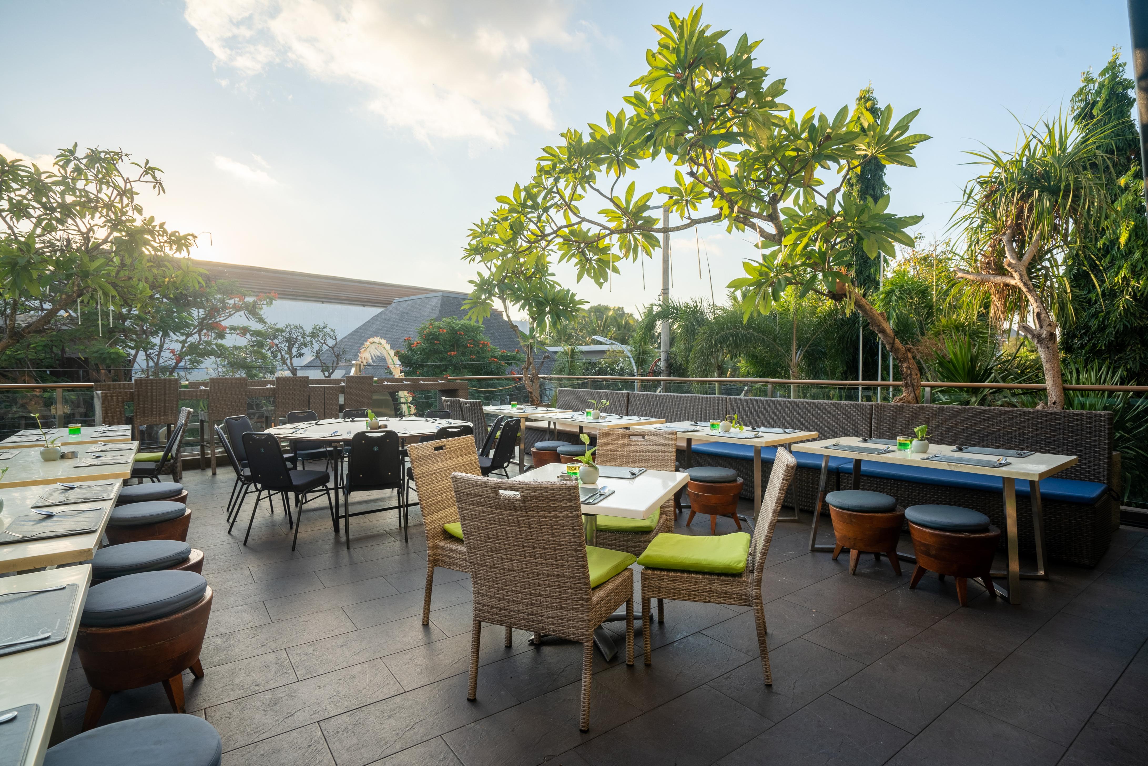 Eden Hotel Kuta Lombok Exterior foto