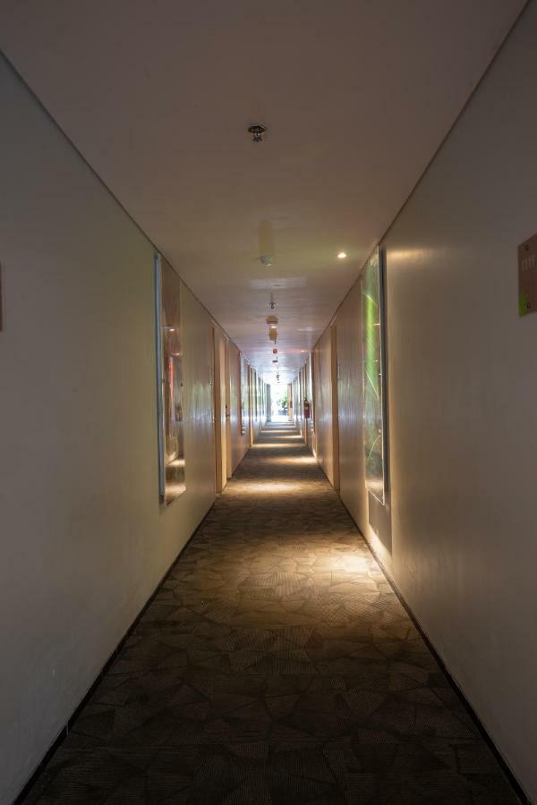 Eden Hotel Kuta Lombok Exterior foto